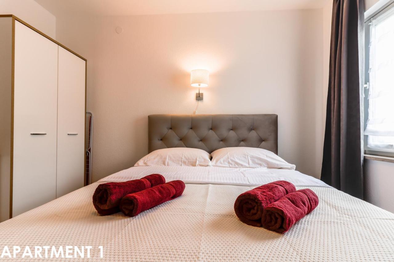 Maestral Apartments Vrsar Luaran gambar