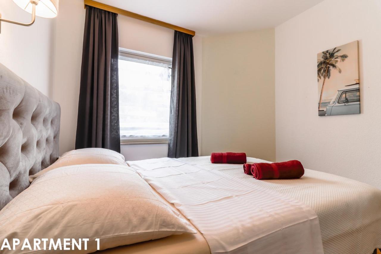 Maestral Apartments Vrsar Luaran gambar