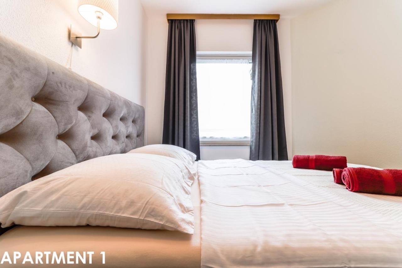 Maestral Apartments Vrsar Luaran gambar